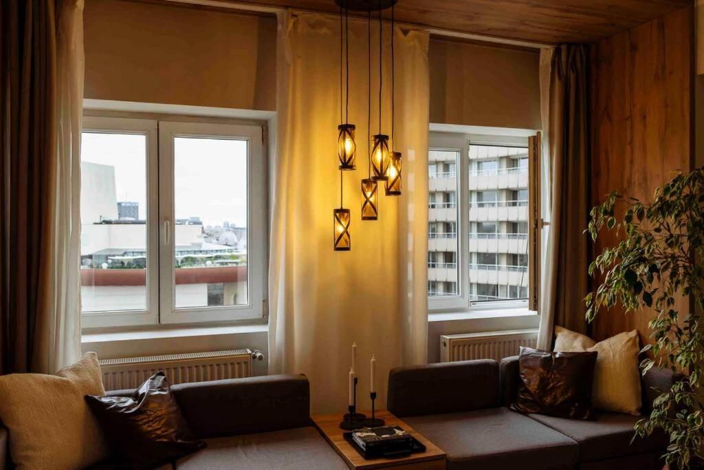 Stunning Views 2Br Intercontinental Flat Apartment Bukares Bagian luar foto
